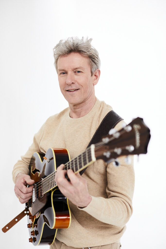 Henk Frans en Eastman AR403CED-SB, april 2023